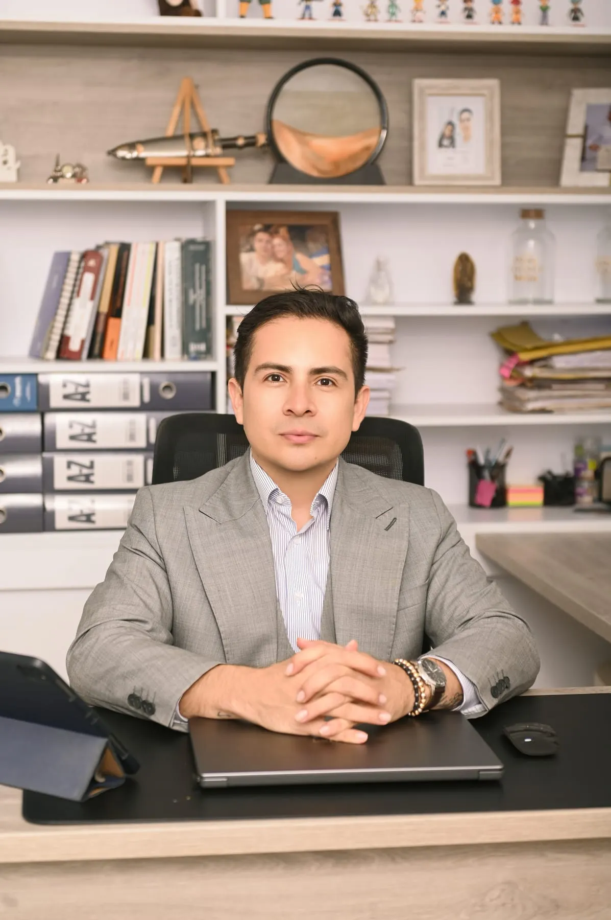 Antonio Camargo Paternina en su oficina
